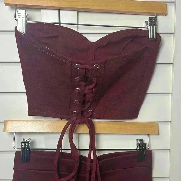 Fashion Nova Oh She Rich Rich Skirt Set Size Small Burgundy NWT - Picture 9 of 11